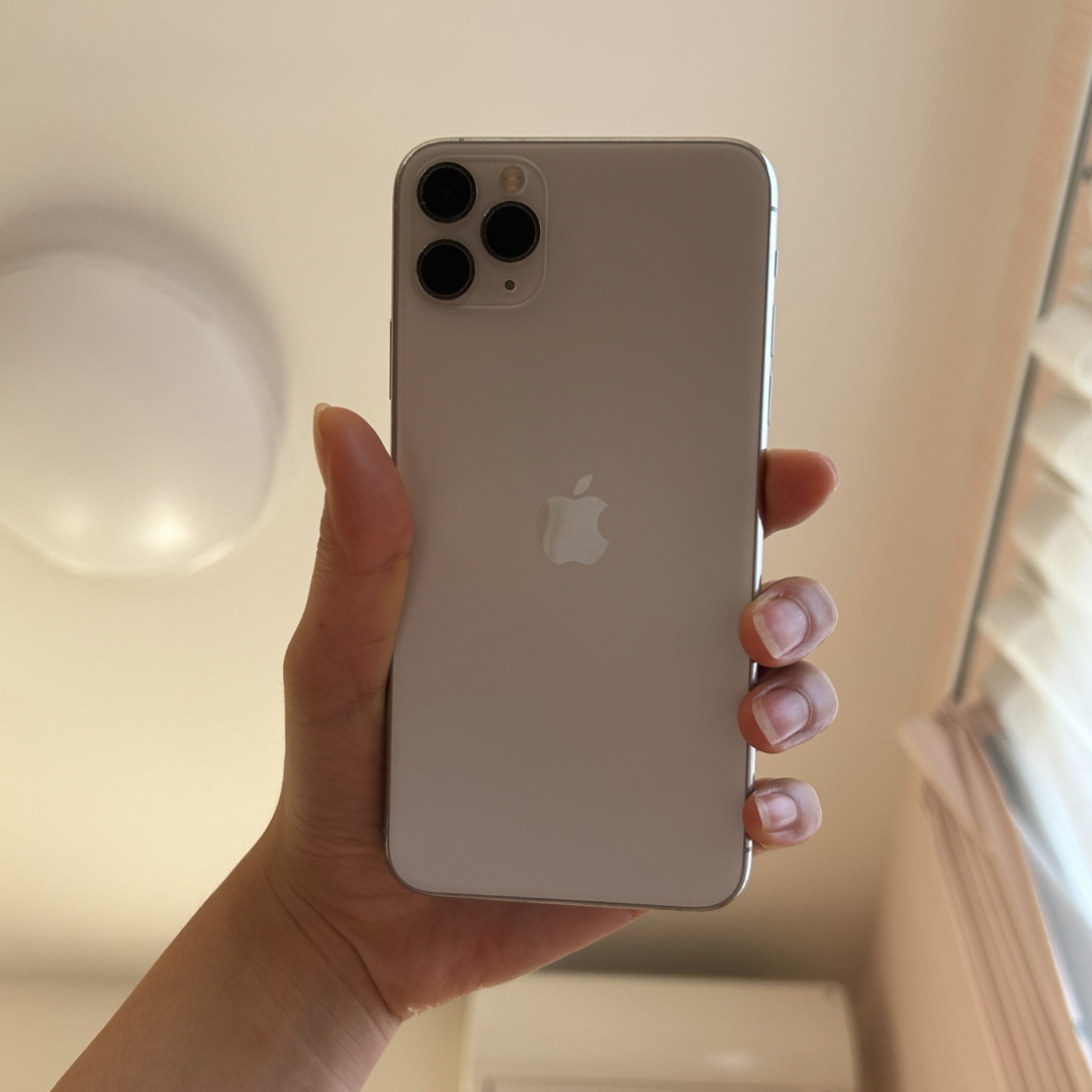 iPhone(アイフォーン)のさえ様 iPhone 11promax スマホ/家電/カメラのスマートフォン/携帯電話(スマートフォン本体)の商品写真