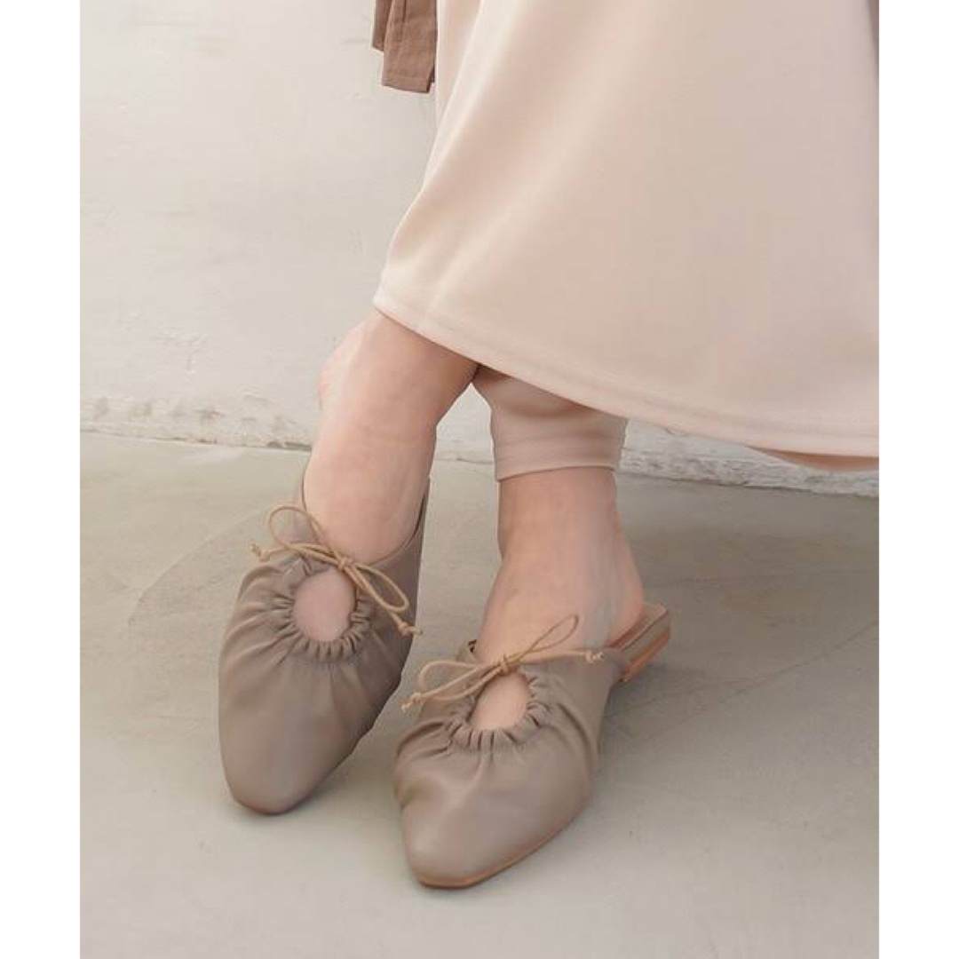 AmiAmi(アミアミ)の【AmiAmi】ギャザーリボンフラットミュール レディースの靴/シューズ(ミュール)の商品写真