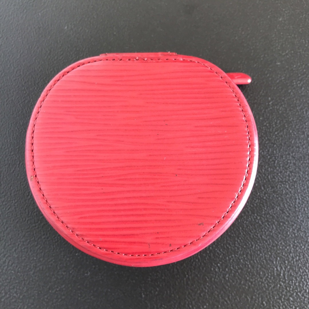 LOUIS VUITTON(ルイヴィトン)のルイヴィトン❣️エピ　エクランビジュー　赤色　ジュエリーケース レディースのファッション小物(ポーチ)の商品写真