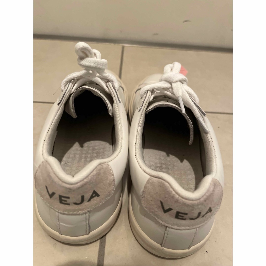 VEJA(ヴェジャ)のクリーニング済み　VEJAスニーカー　39 レディースの靴/シューズ(スニーカー)の商品写真