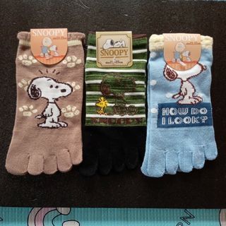 スヌーピー(SNOOPY)の③ SNOOPYの５本指ソックス、3足セット。【新品】(ソックス)