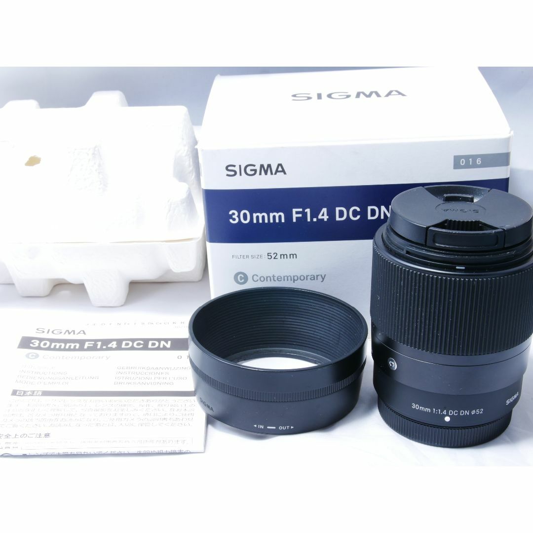 SIGMA(シグマ)のシグマ　 30mm F1.4 DC DN Contemporary スマホ/家電/カメラのカメラ(レンズ(単焦点))の商品写真