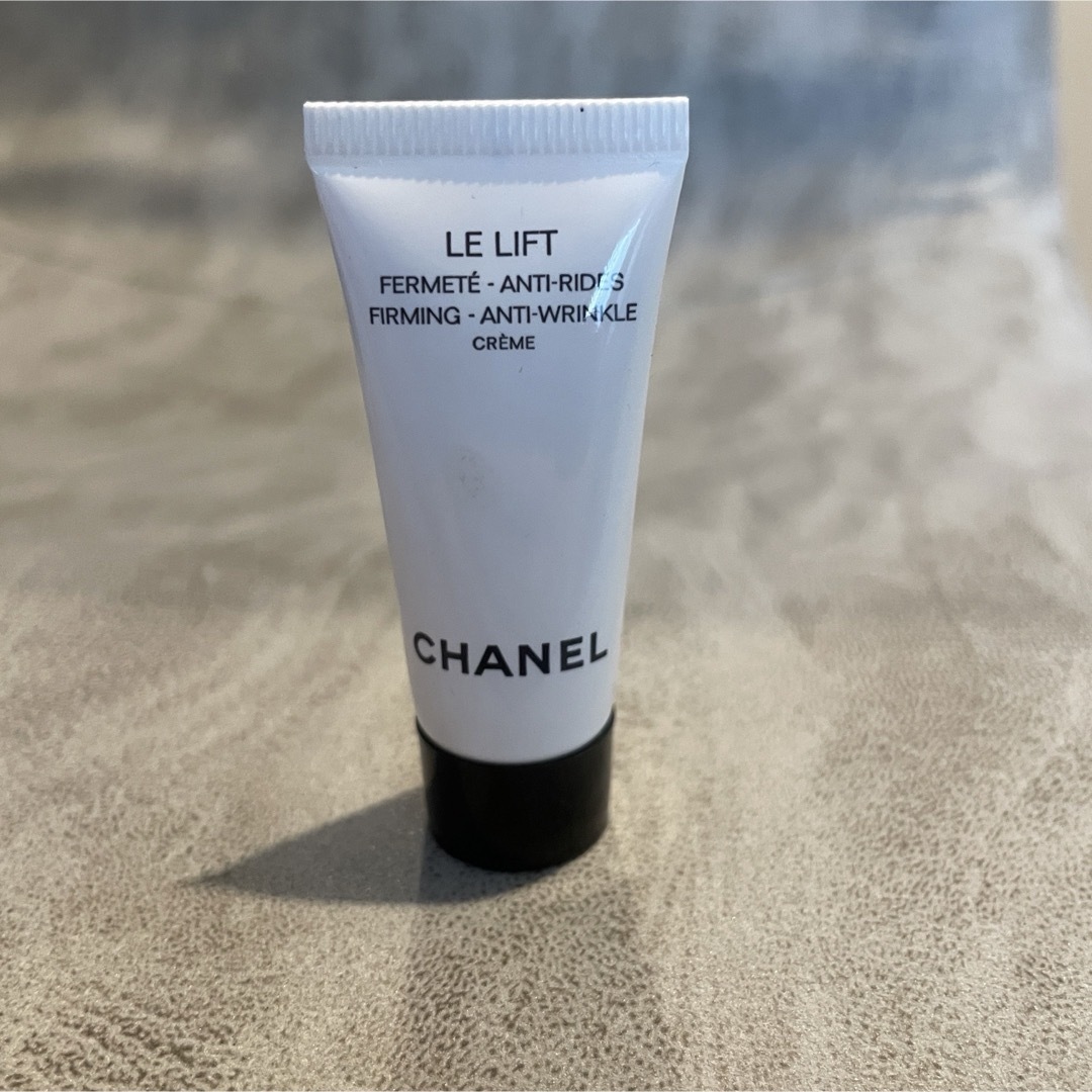 CHANEL(シャネル)の【新品】シャネル CHANEL ルリフトクレームリッシュ サンプル 5ml コスメ/美容のスキンケア/基礎化粧品(フェイスクリーム)の商品写真