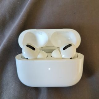 アップル(Apple)の最終値下げ airpods pro 第一世代 正規品(ヘッドフォン/イヤフォン)