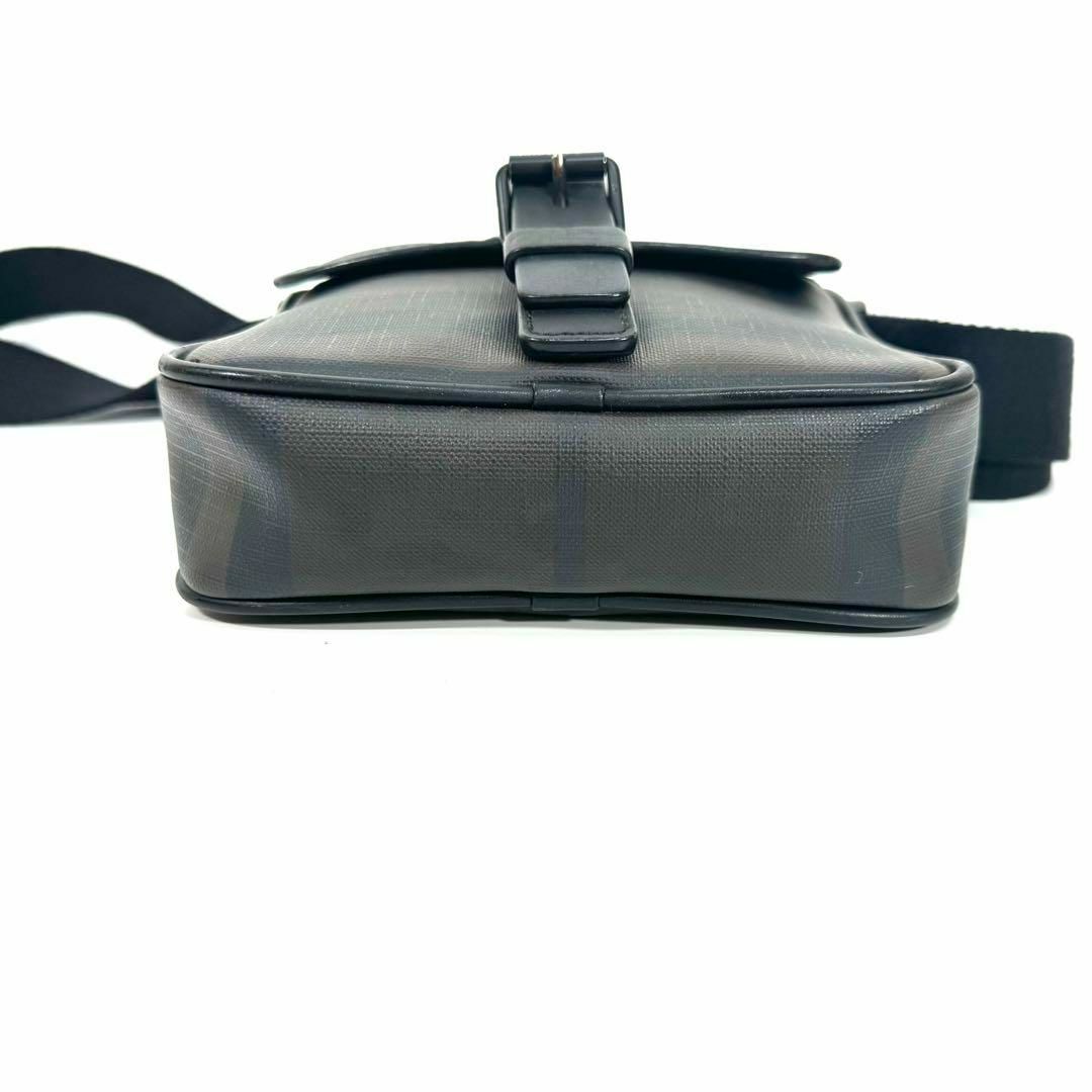 BURBERRY(バーバリー)のバーバリー ショルダーバッグ  ポシェット フラップ チェック柄 ブラック メンズのバッグ(ショルダーバッグ)の商品写真