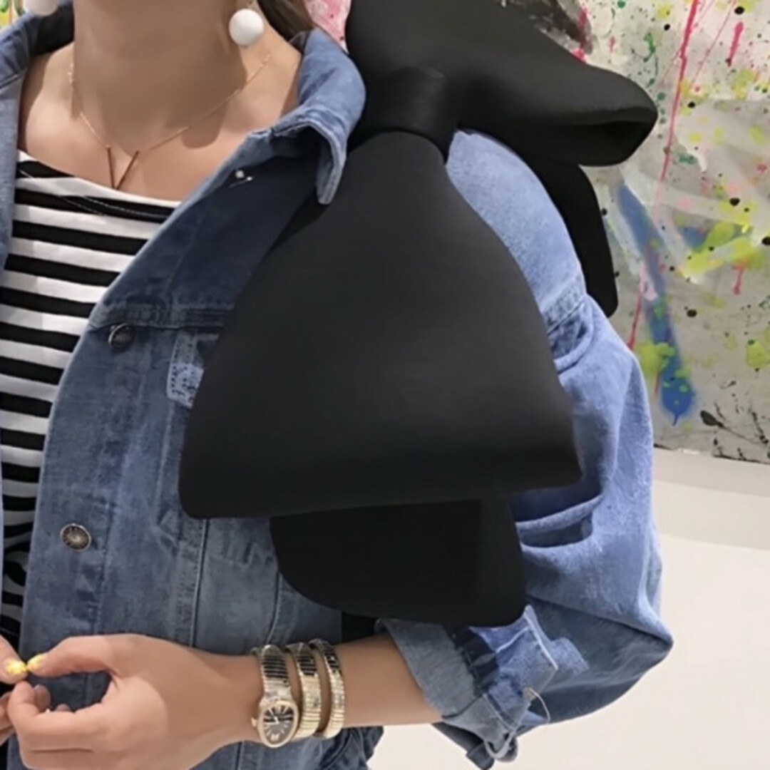 ビッグリボン ハンドルバッグ 黒 ブラック 韓国 新品 美品 人気 お洒落 レディースのバッグ(ショルダーバッグ)の商品写真