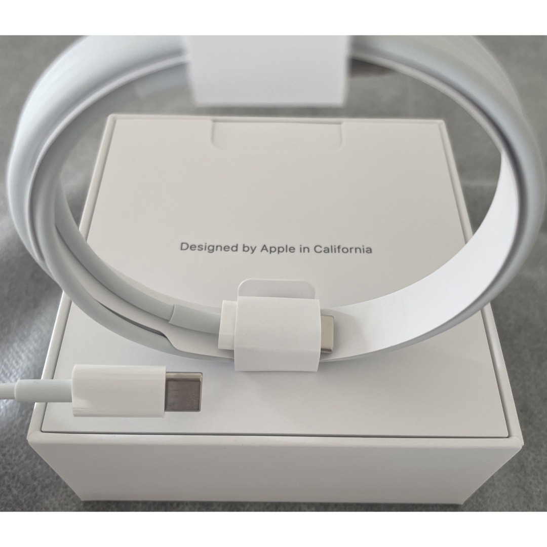 Apple(アップル)のApple純正 USB-C - ライトニングケーブル（1 m）充電コード スマホ/家電/カメラのスマホアクセサリー(その他)の商品写真