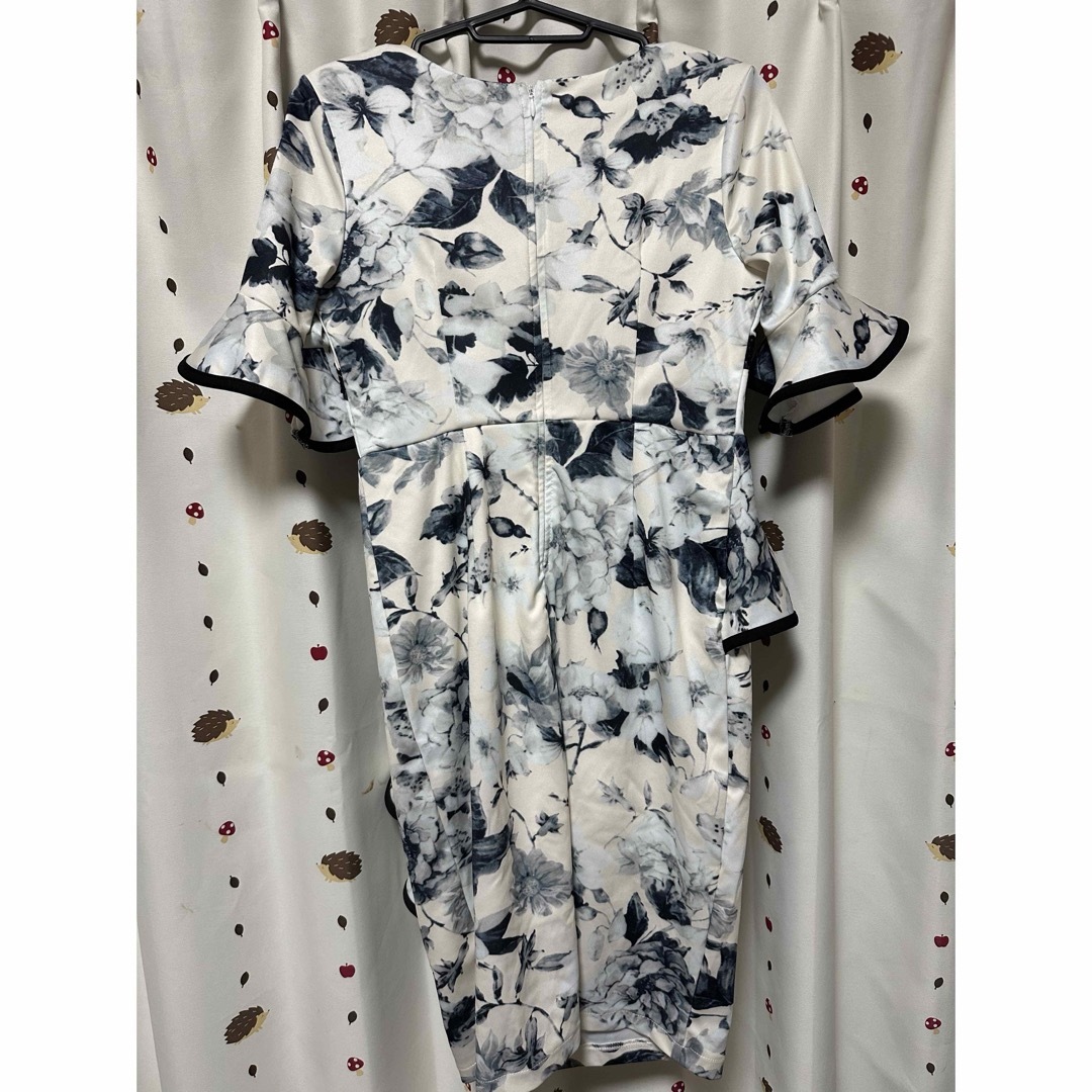 dazzy store - 値下げしました!Dizzy フロントクロスレース花柄 dazzy store - 値下げしました!Dizzy フロントクロスレース花柄