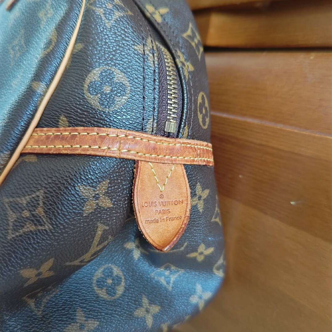 LOUIS VUITTON(ルイヴィトン)のモントルグイユGM ヴィトン　モノグラム　ショルダー レディースのバッグ(ショルダーバッグ)の商品写真