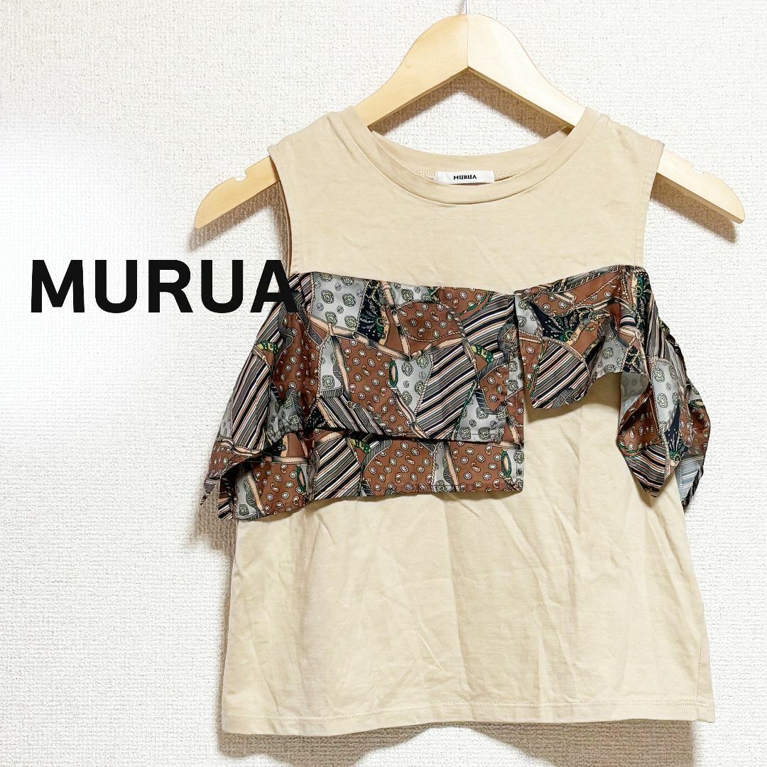 MURUA(ムルーア)のMURUA ムルーア　カットソー　袖なし　タンクトップ　柄　スカーフ　ベージュ レディースのトップス(タンクトップ)の商品写真