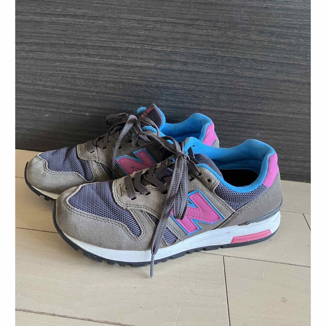 New Balance(ニューバランス)のニューバランス565⭐️スニーカー⭐️グレーピンク⭐️美品 レディースの靴/シューズ(スニーカー)の商品写真