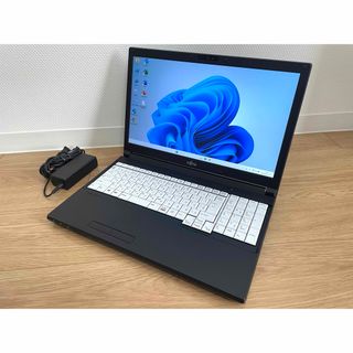 フジツウ(富士通)のFUJITSU LIFEBOOK /Win11 Core i7 SSD256GB(ノートPC)