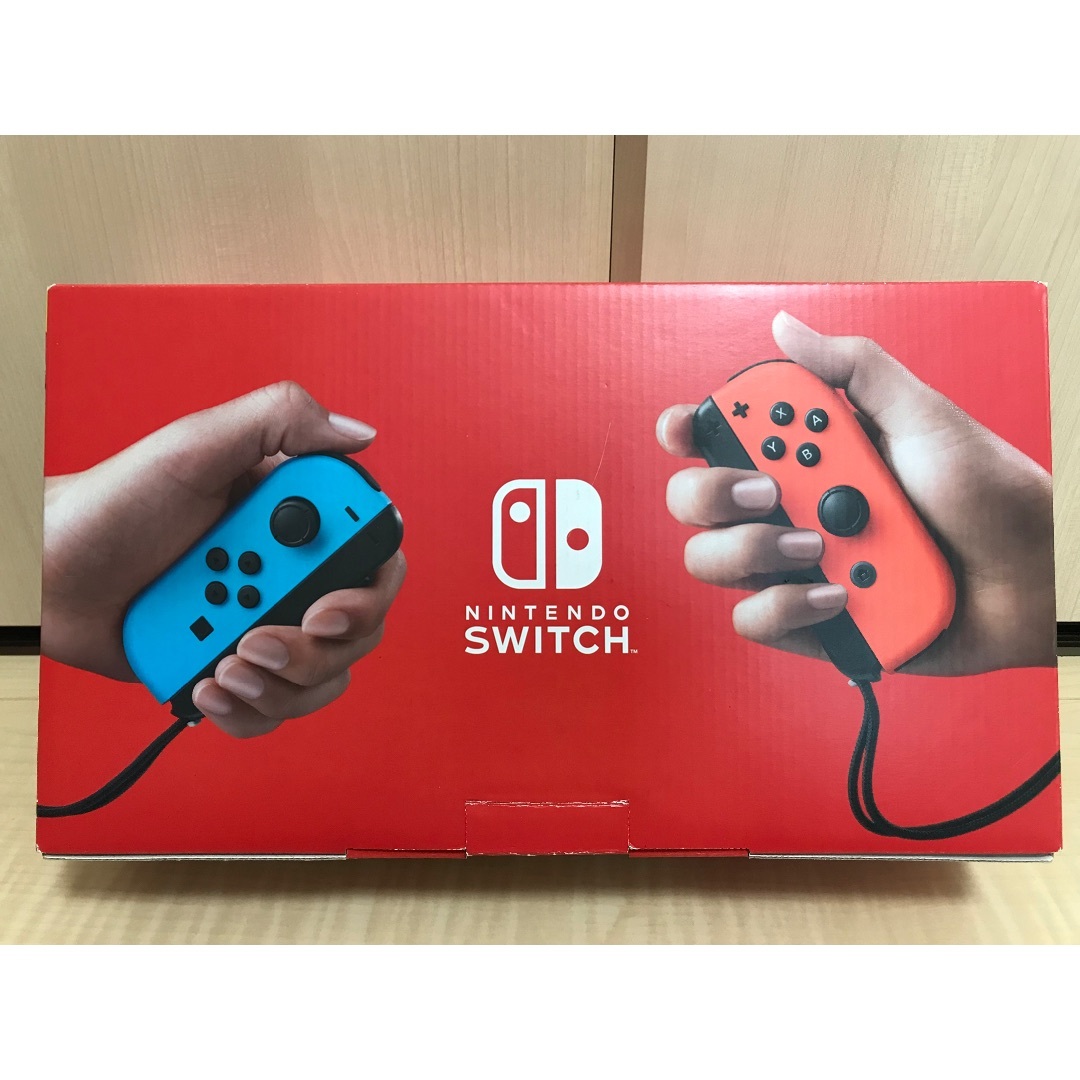 Nintendo Switch(ニンテンドースイッチ)の2022年製✨バッテリー強化新型Switch本体一式✨ エンタメ/ホビーのゲームソフト/ゲーム機本体(家庭用ゲーム機本体)の商品写真