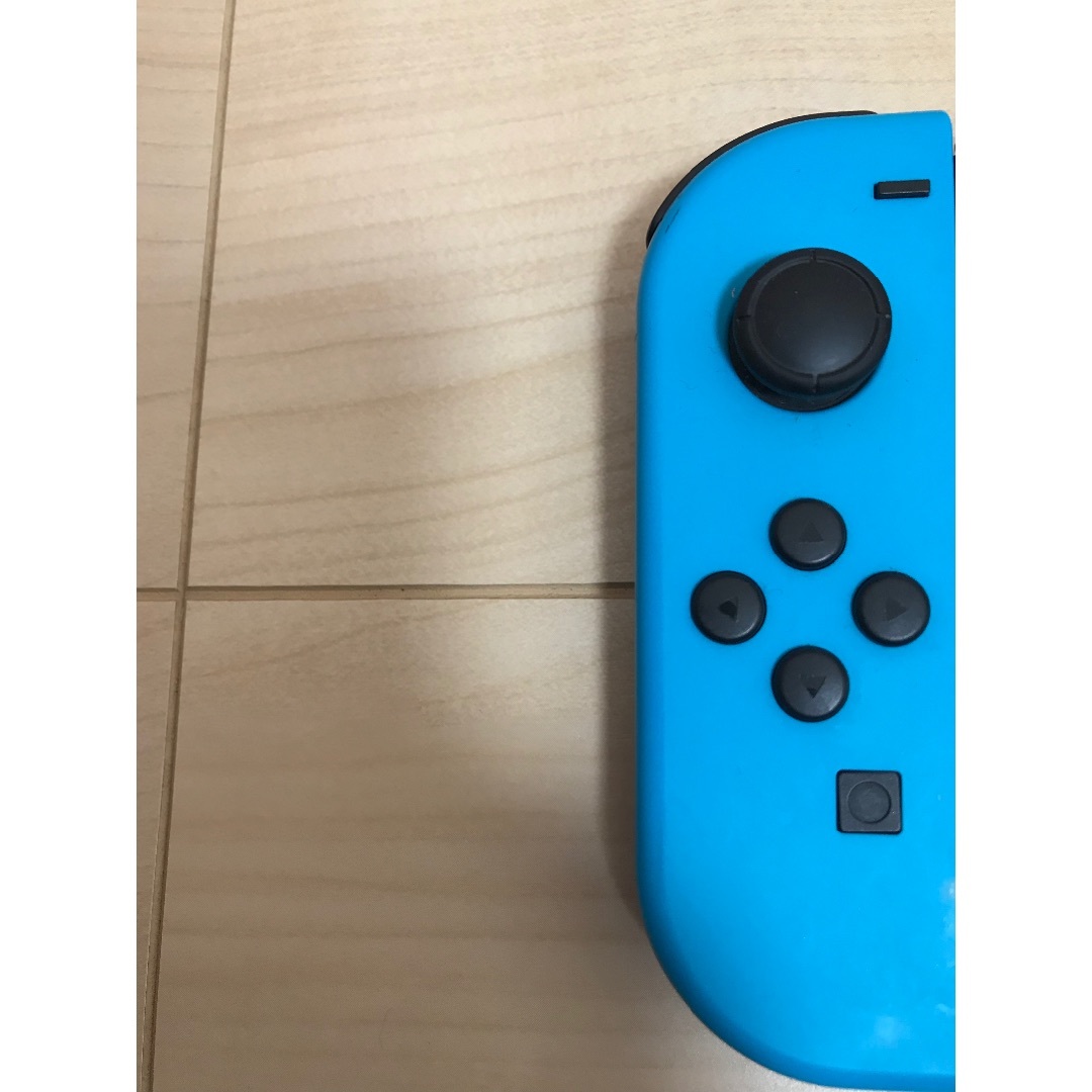 Nintendo Switch(ニンテンドースイッチ)の2022年製✨バッテリー強化新型Switch本体一式✨ エンタメ/ホビーのゲームソフト/ゲーム機本体(家庭用ゲーム機本体)の商品写真