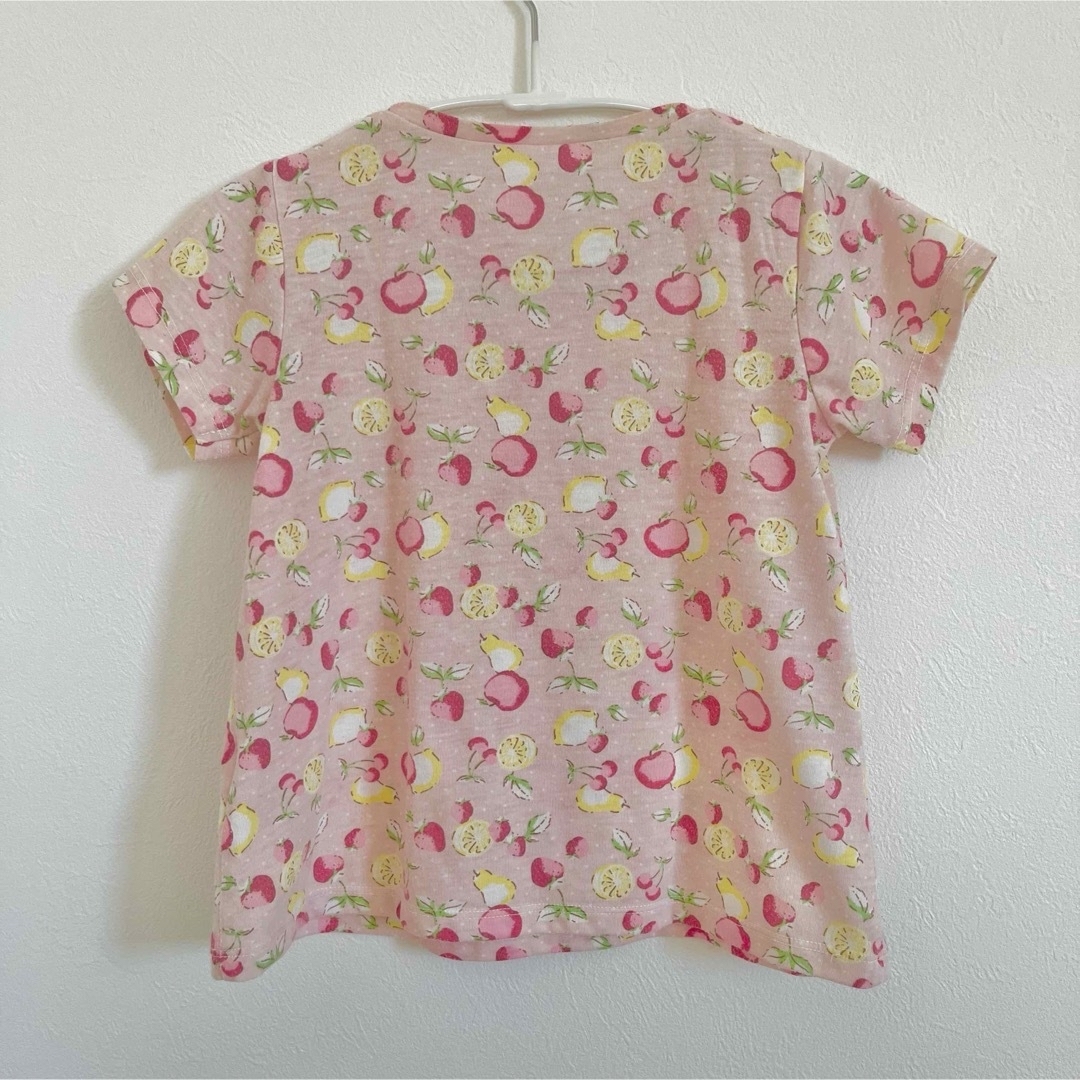 西松屋(ニシマツヤ)の西松屋 フルーツ総柄半袖Tシャツ ピンク 95cm キッズ/ベビー/マタニティのキッズ服女の子用(90cm~)(Tシャツ/カットソー)の商品写真