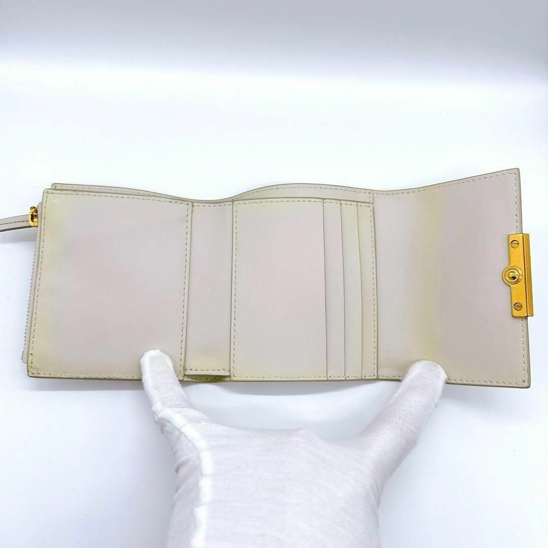 Bottega Veneta(ボッテガヴェネタ)のボッテガヴェネタ レザー 三つ折り財布 レディース ブランド BOTTEGA レディースのファッション小物(財布)の商品写真