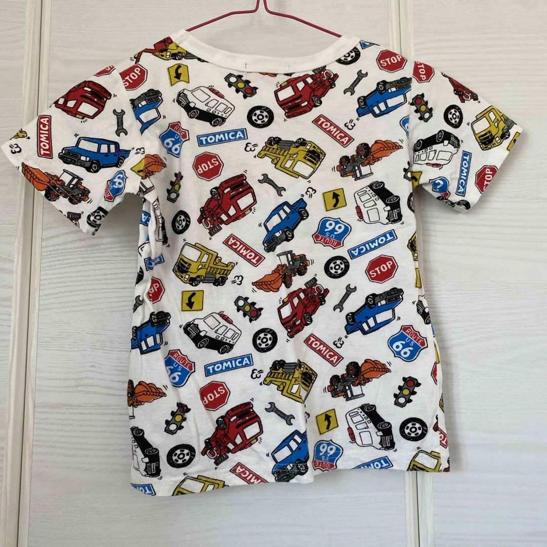 トミカ　Tシャツ キッズ/ベビー/マタニティのキッズ服男の子用(90cm~)(Tシャツ/カットソー)の商品写真