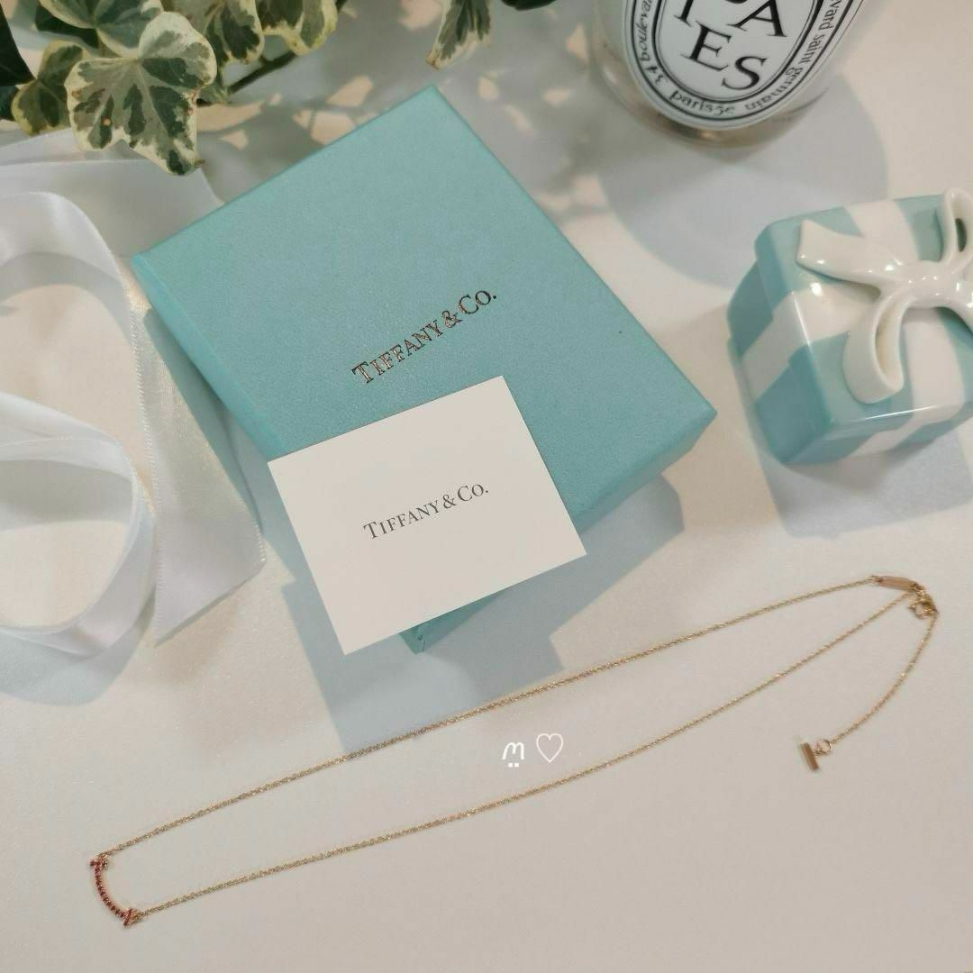 Tiffany & Co.(ティファニー)のティファニー　Ꭲスマイルピンクサファイアネックレス　2018限定品　K18ローズ レディースのアクセサリー(ネックレス)の商品写真