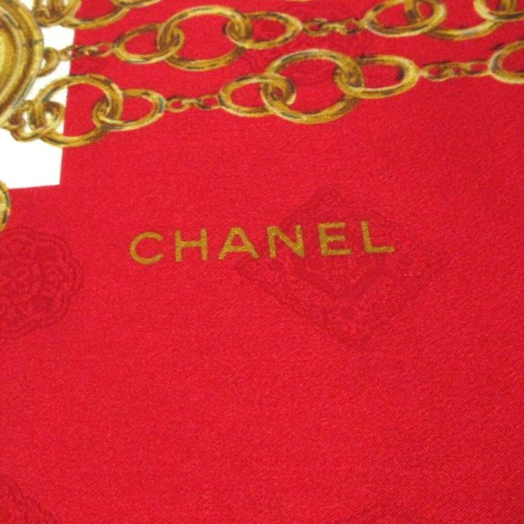 CHANEL(シャネル)のCHANEL(シャネル) スカーフ レッド×アイボリー×ブラウン チェーン柄 レディースのファッション小物(バンダナ/スカーフ)の商品写真