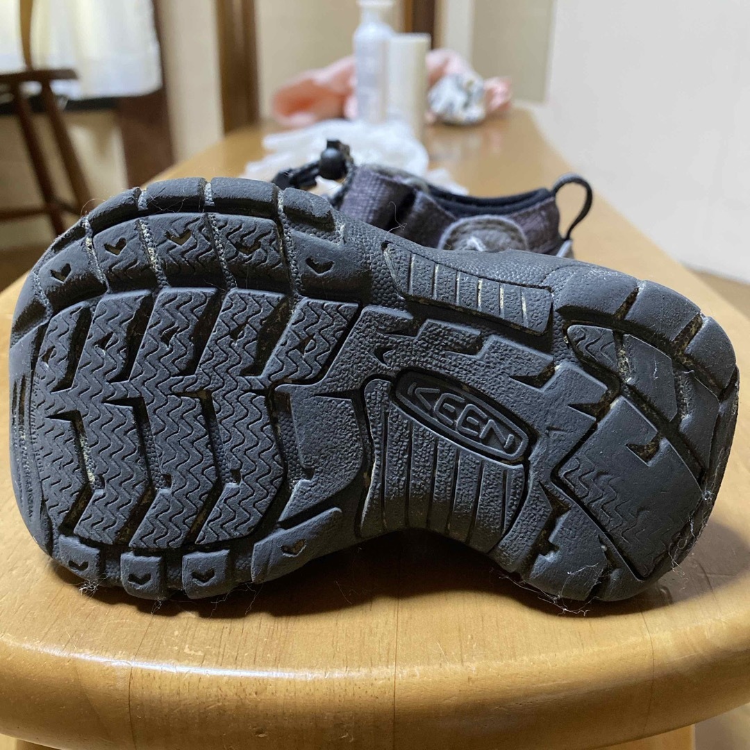 KEEN(キーン)のkeen キッズ　サンダル　15センチ　 キッズ/ベビー/マタニティのキッズ靴/シューズ(15cm~)(スニーカー)の商品写真