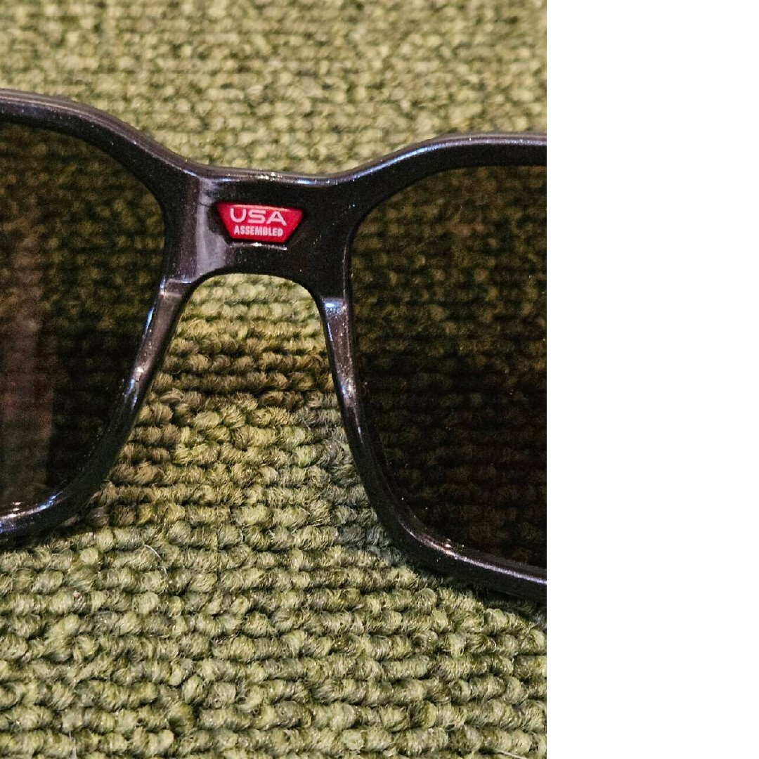 Oakley(オークリー)のオークリーサングラス レディースのファッション小物(サングラス/メガネ)の商品写真