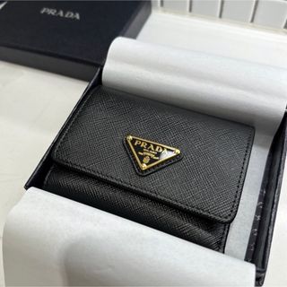 PRADA - 新品　PRADA 財布