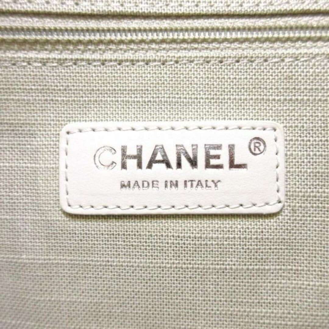 CHANEL(シャネル)のCHANEL(シャネル) ボストンバッグ ドーヴィルライン AS4166 アイボリー×白 2WAY/チェーンショルダー/シルバー金具/本体ロックなし キャンバス×ラフィアグログラン×カーフスキン	 レディースのバッグ(ボストンバッグ)の商品写真