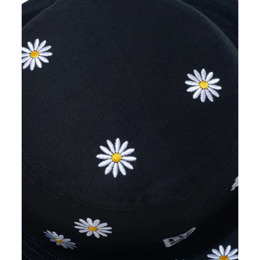 NEW ERA(ニューエラー)のNew ERA / バケット01 Flower Embroidery ブラック レディースの帽子(キャップ)の商品写真