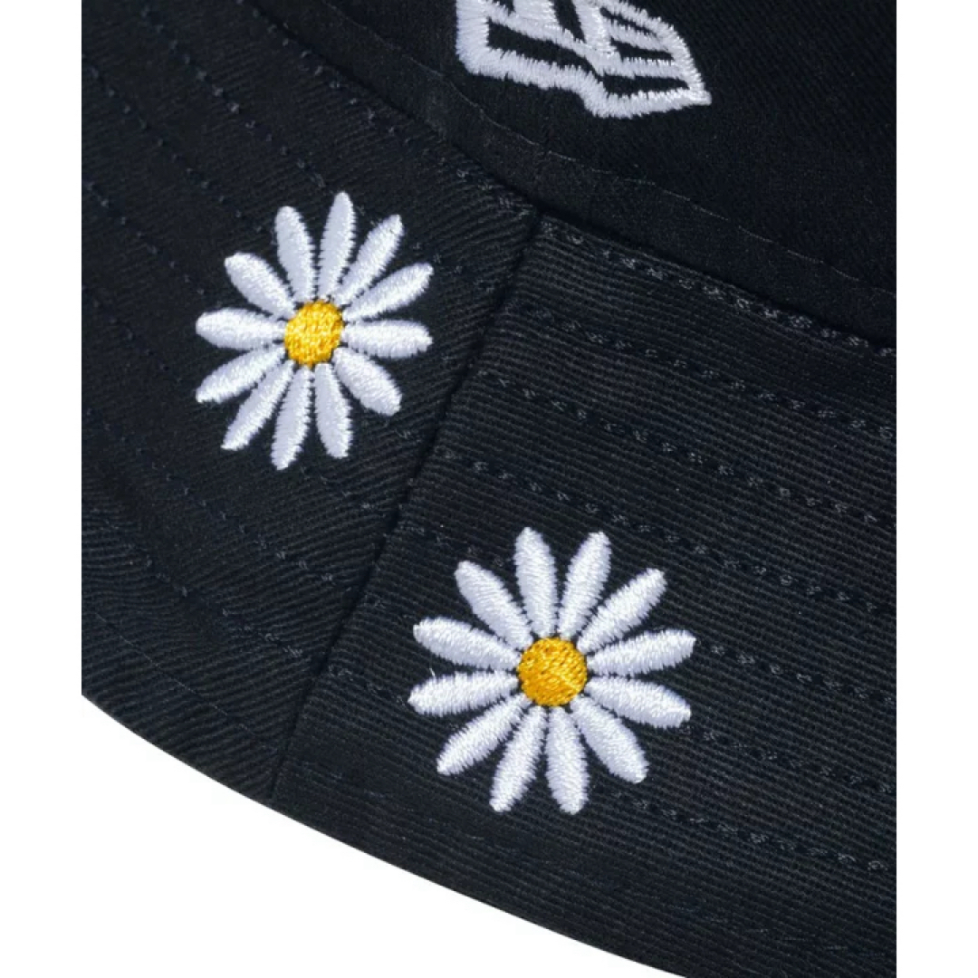 NEW ERA(ニューエラー)のNew ERA / バケット01 Flower Embroidery ブラック レディースの帽子(キャップ)の商品写真