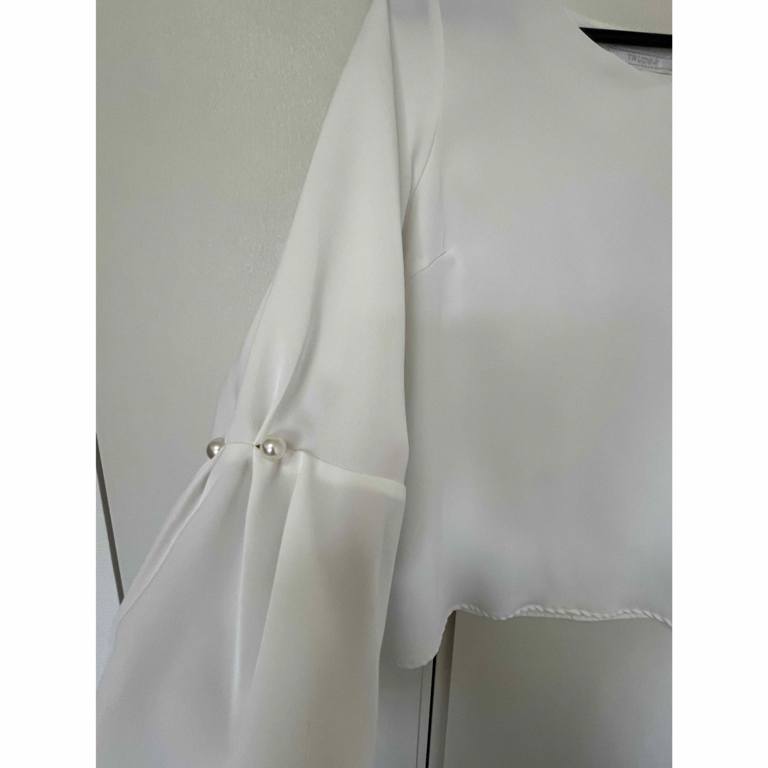 未使用品　レディース　ブラウス　白シャツ　Sサイズ レディースのトップス(カットソー(長袖/七分))の商品写真