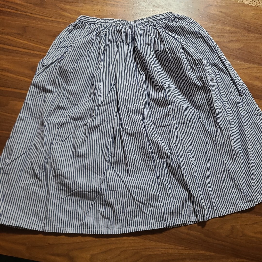 RayCassin(レイカズン)のレディース レイカズン 膝丈ストライプフレアスカート M レディースのスカート(ひざ丈スカート)の商品写真
