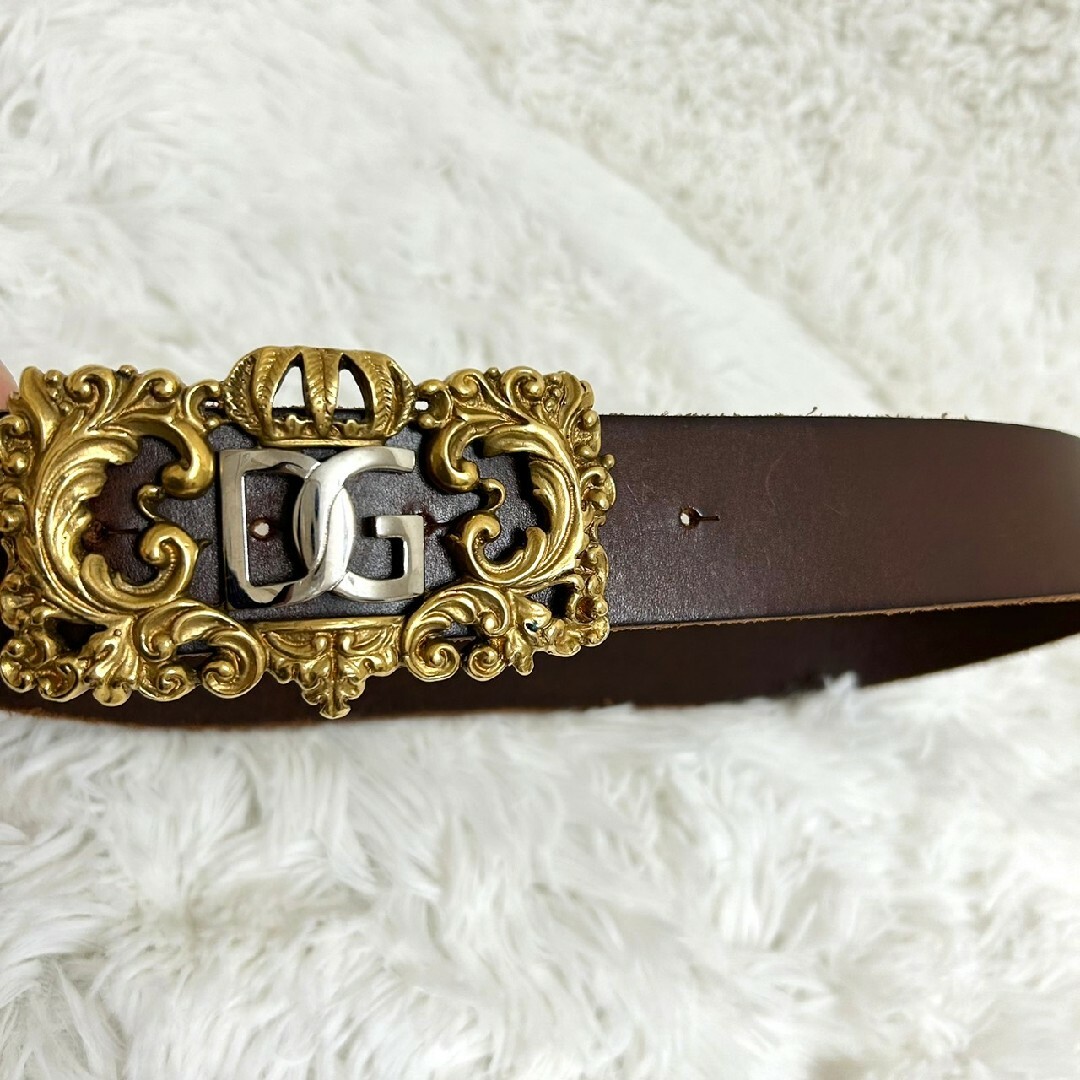 DOLCE&GABBANA(ドルチェアンドガッバーナ)の美品　ドルチェ&ガッバーナ　D&G ロゴ　ベルト　バロック　ゴールド　シルバー メンズのファッション小物(ベルト)の商品写真