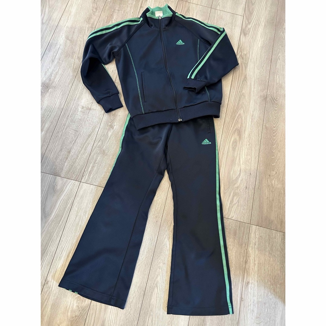 adidas(アディダス)のadidas ジャージ上下セット キッズ/ベビー/マタニティのキッズ服男の子用(90cm~)(パンツ/スパッツ)の商品写真