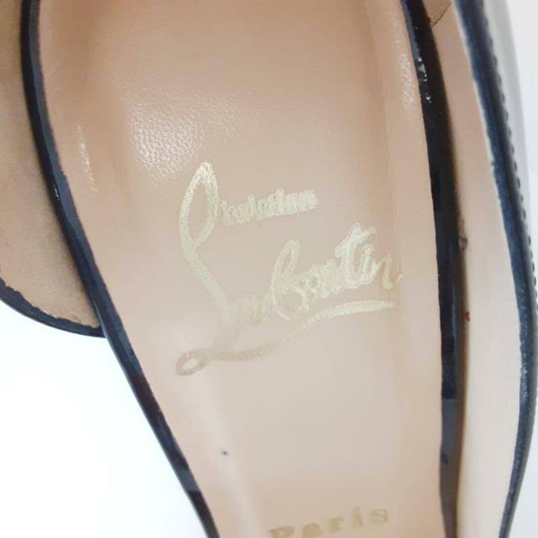 Christian Louboutin(クリスチャンルブタン)のCHRISTIAN LOUBOUTIN(クリスチャンルブタン) パンプス 37 レディース - 黒 エナメル（レザー） レディースの靴/シューズ(ハイヒール/パンプス)の商品写真