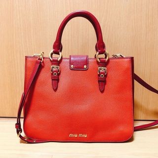 miumiu - 【本日のみ大特価】miumiu マドラス バイカラー ショルダー バッグ