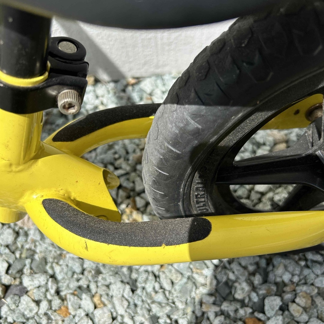 ストライダー　ヘルメット　セット キッズ/ベビー/マタニティの外出/移動用品(自転車)の商品写真