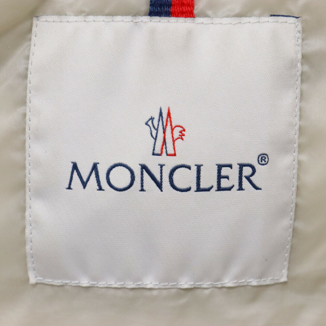 MONCLER(モンクレール)のMONCLER モンクレール ELIOT エリオット アームロゴワッペン フーディダウン ジャケット アイボリー メンズのジャケット/アウター(ダウンジャケット)の商品写真