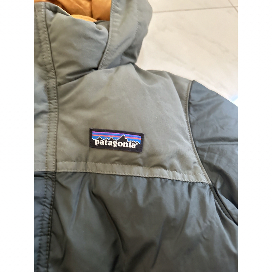 patagonia(パタゴニア)のパタゴニア　キッズ　ダウンジャケット　5-6歳用 キッズ/ベビー/マタニティのキッズ服男の子用(90cm~)(ジャケット/上着)の商品写真