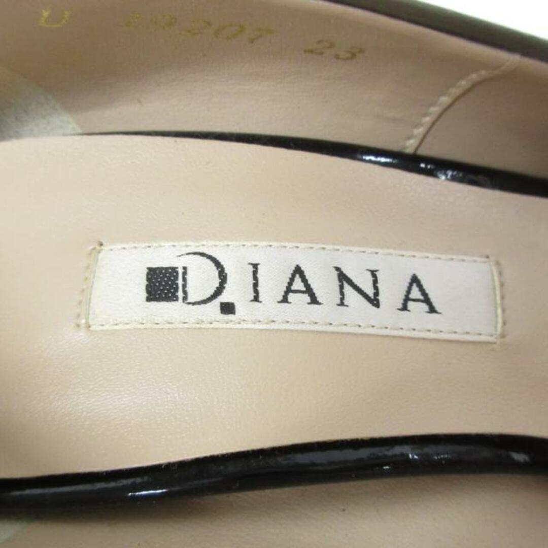 DIANA(ダイアナ)のDIANA(ダイアナ) パンプス 23 レディース 黒×グレーベージュ エナメル（レザー） レディースの靴/シューズ(ハイヒール/パンプス)の商品写真