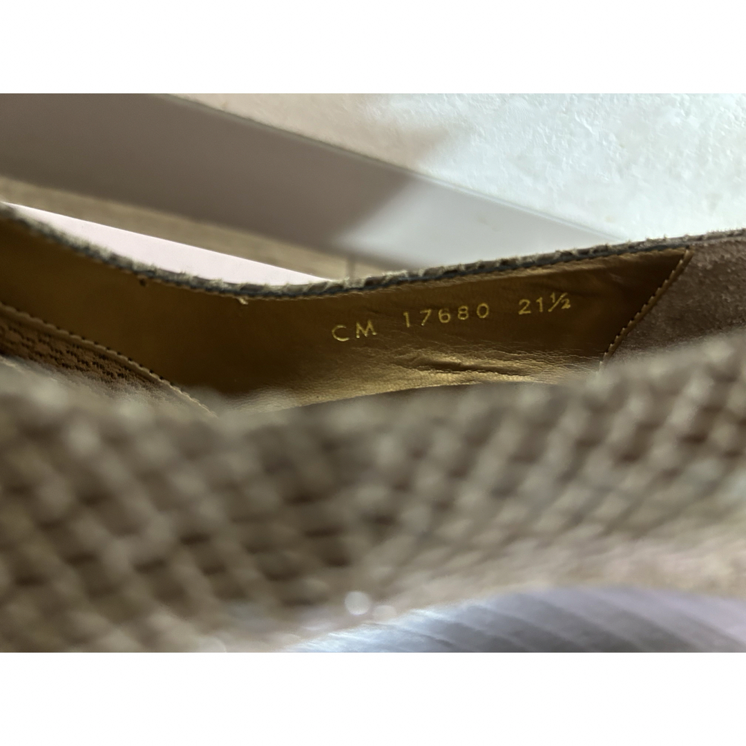 DIANA(ダイアナ)の【DIANA】パイソン柄パンプス レディースの靴/シューズ(ハイヒール/パンプス)の商品写真