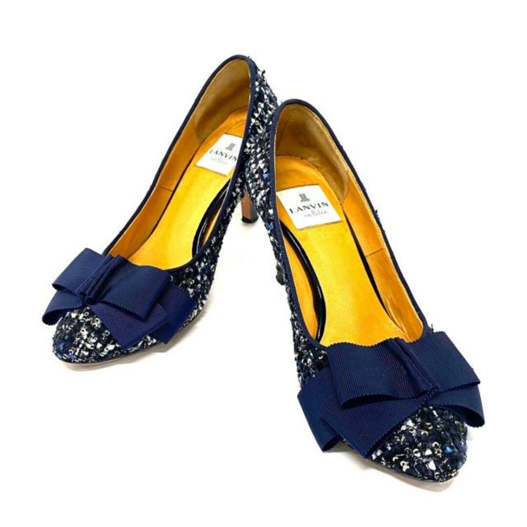 LANVIN en Bleu(ランバンオンブルー)のLANVIN en Bleu(ランバンオンブルー) パンプス 23 レディース - 黒×ダークネイビー リボン ツイード レディースの靴/シューズ(ハイヒール/パンプス)の商品写真