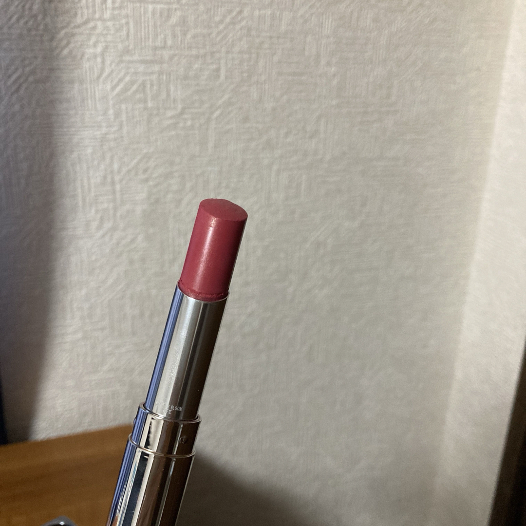 Dior(ディオール)のディオール アディクトリップスティック 682 ピンク ブルーム コスメ/美容のベースメイク/化粧品(口紅)の商品写真