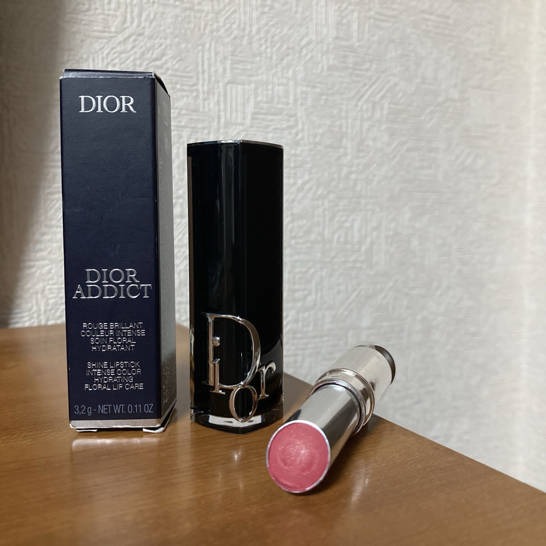 Dior(ディオール)のディオール アディクトリップスティック 682 ピンク ブルーム コスメ/美容のベースメイク/化粧品(口紅)の商品写真