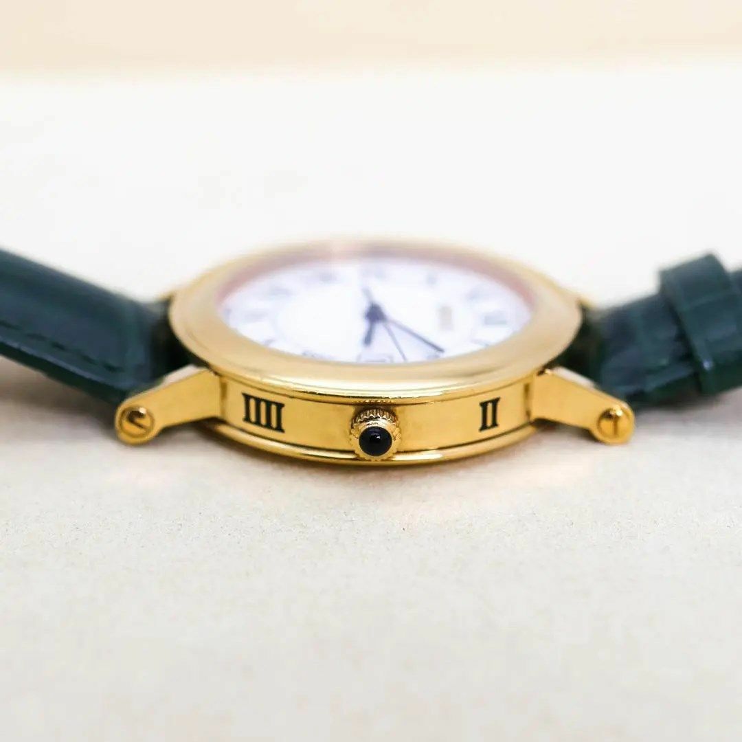 Gucci(グッチ)の◆ 美品 稼働 GUCCI 腕時計 7200M デイト メンズ 新品電池 q メンズの時計(腕時計(アナログ))の商品写真