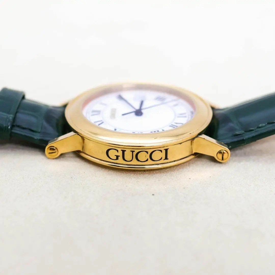 Gucci(グッチ)の◆ 美品 稼働 GUCCI 腕時計 7200M デイト メンズ 新品電池 q メンズの時計(腕時計(アナログ))の商品写真