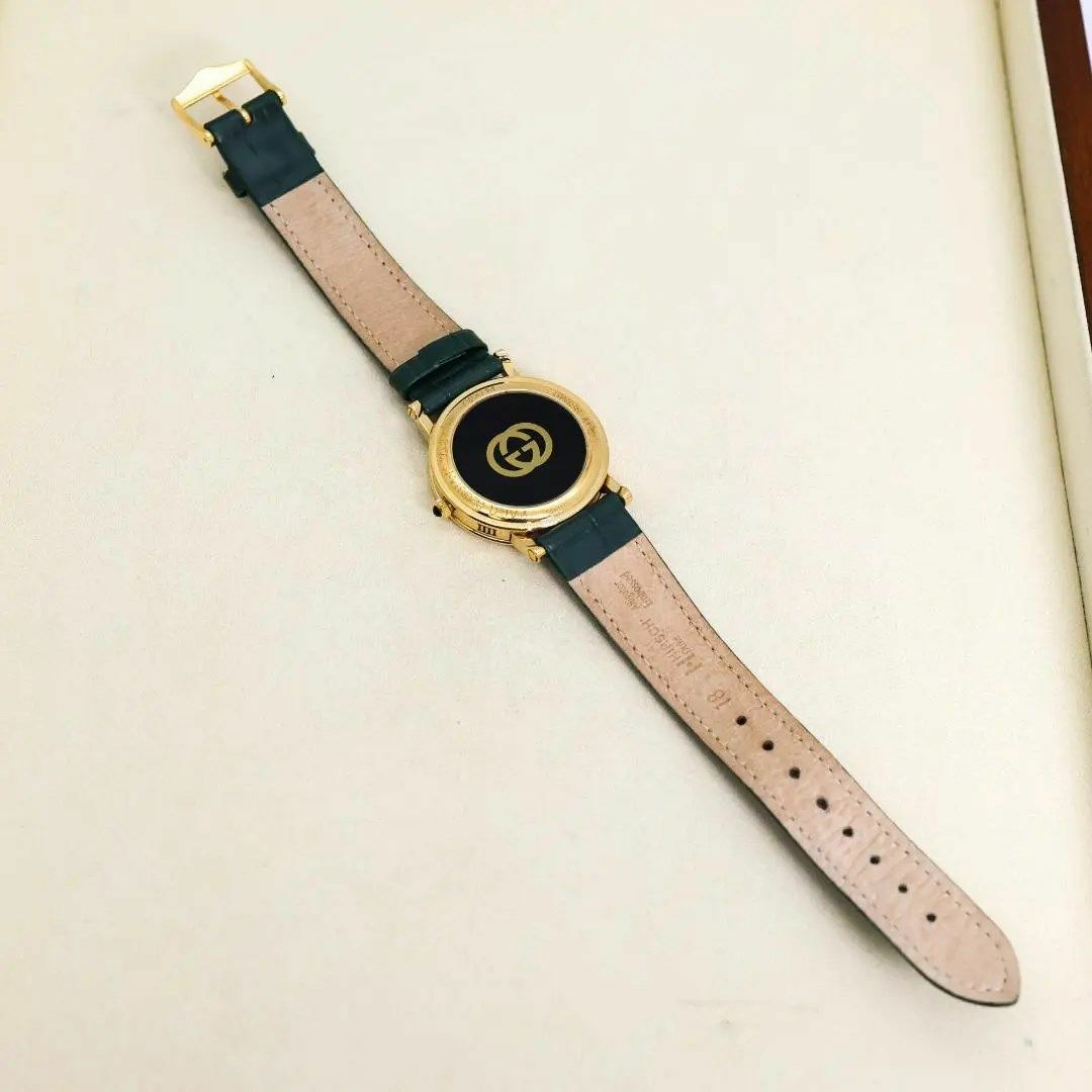 Gucci(グッチ)の◆ 美品 稼働 GUCCI 腕時計 7200M デイト メンズ 新品電池 q メンズの時計(腕時計(アナログ))の商品写真