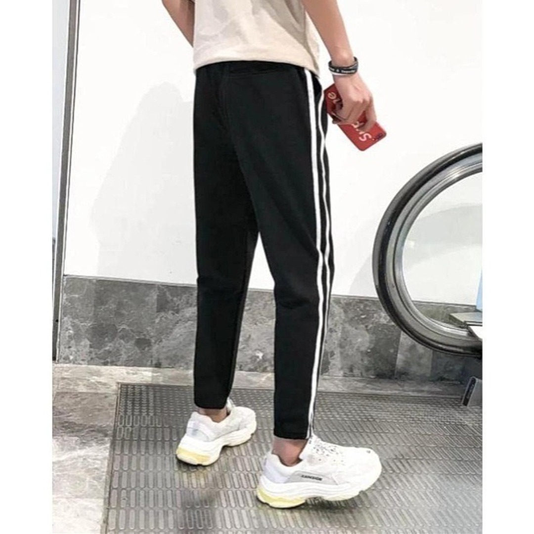 【大人気】パンツ　ジョガーパンツ　メンズ　サイドライン　黒　ＸＬ　楽チン　韓国 メンズのパンツ(その他)の商品写真