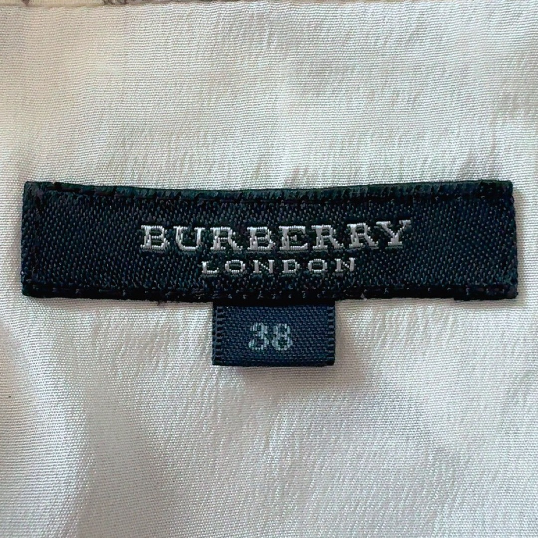 BURBERRY(バーバリー)のバーバリーロンドン フレア プリーツ スカート 花柄  レディースのスカート(ひざ丈スカート)の商品写真