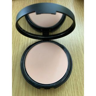 ベアミネラル(bareMinerals)のほぼ未使用品　ベアミネラル　ベアプロ16H パウダーファンデーション(ファンデーション)