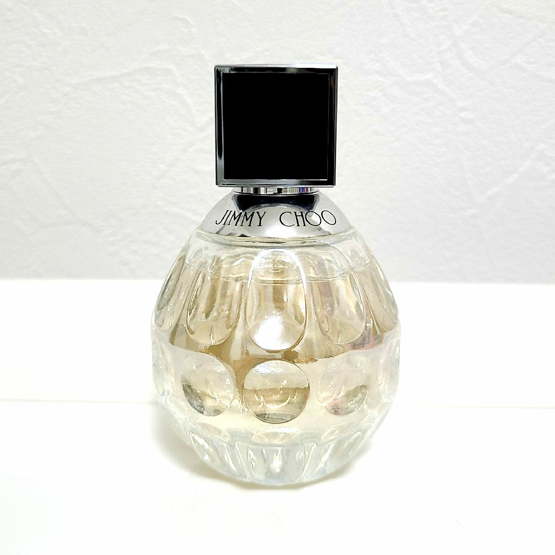 JIMMY CHOO(ジミーチュウ)のジミーチュウ オードトワレ 40ml JIMMY CHOO コスメ/美容の香水(ユニセックス)の商品写真